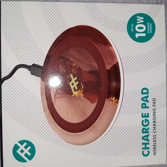 WIRELESS Charging pad By ZAGG 10W - Picture 10 of 11